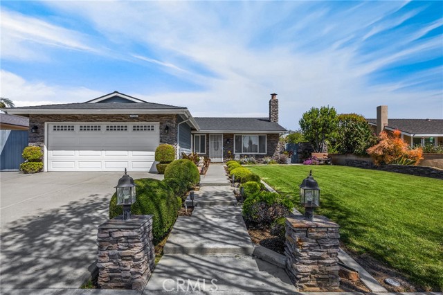 17381 Yorkshire Avenue, Yorba Linda CA: https://media.crmls.org/medias/65498598-54ae-4753-8412-bec2a3c75c07.jpg