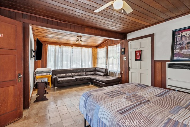 39813 Calle Carona, Green Valley CA: https://media.crmls.org/medias/6549adc9-731c-481b-bb6a-2dd3f4ab127f.jpg