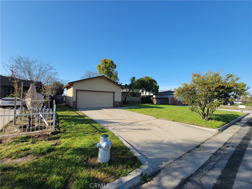 4752 E Fedora Avenue, Fresno, CA 93726