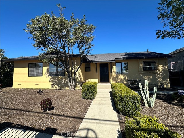 Detail Gallery Image 4 of 39 For 16817 San Fernando Mission, Granada Hills,  CA 91344 - 3 Beds | 2 Baths