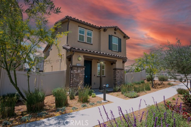 Detail Gallery Image 3 of 64 For 27638 Sawtooth Ln, Canyon Country,  CA 91387 - 3 Beds | 2/1 Baths