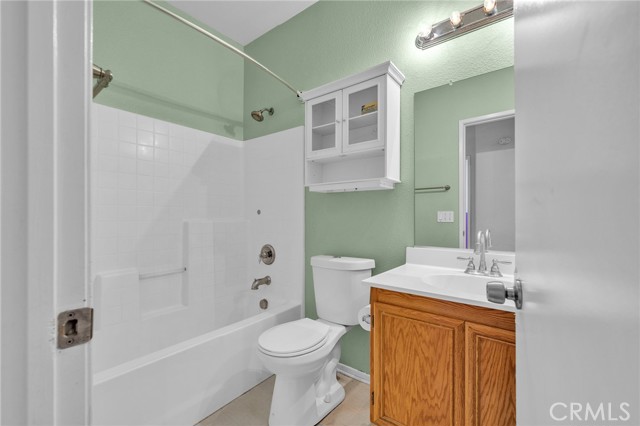 Detail Gallery Image 16 of 21 For 5031 Bell Ave, Palmdale,  CA 93552 - 4 Beds | 2 Baths