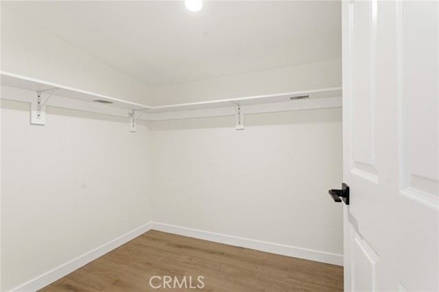 Detail Gallery Image 41 of 51 For 6539 Noble Avenue, Van Nuys,  CA 91411 - 4 Beds | 4 Baths