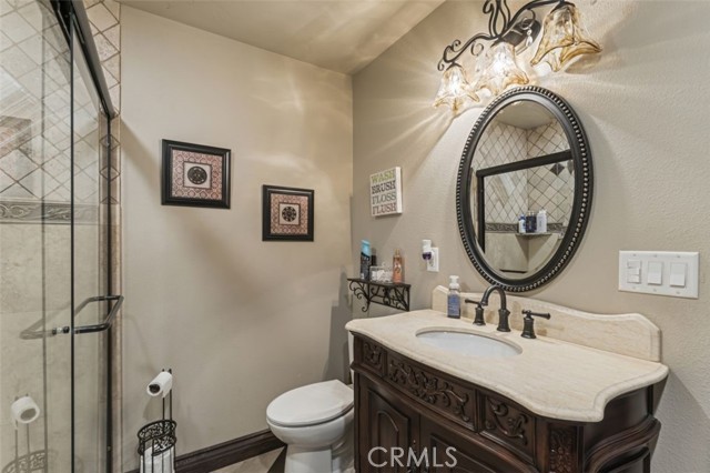 Detail Gallery Image 13 of 24 For 21887 Strawberry Ln, Canyon Lake,  CA 92587 - 4 Beds | 3/1 Baths