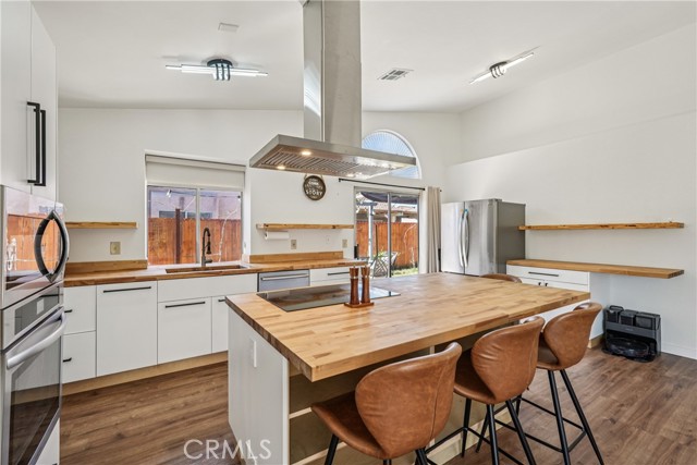 Detail Gallery Image 8 of 22 For 29674 Saint Andrews Ct, Murrieta,  CA 92563 - 3 Beds | 2 Baths