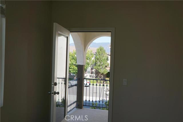 Detail Gallery Image 20 of 31 For 31882 Domenoe Way, Temecula,  CA 92592 - 4 Beds | 3/1 Baths