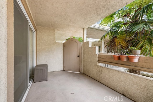3605 E Anaheim Street, Long Beach CA: https://media.crmls.org/medias/654ed741-11b5-43c3-97f5-8315eb719365.jpg