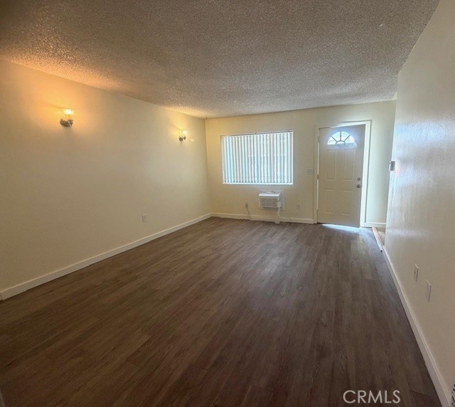 Detail Gallery Image 5 of 17 For 10553 Poplar St, Loma Linda,  CA 92354 - 2 Beds | 1 Baths