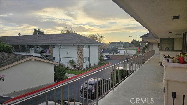 Detail Gallery Image 2 of 55 For 22741 Nadine Circle #B,  Torrance,  CA 90505 - 2 Beds | 1/1 Baths