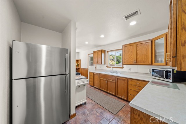 1414 East Baldwin Avenue, Orange CA: https://media.crmls.org/medias/654fe44c-834b-4ab3-bfde-3d8c6d151228.jpg
