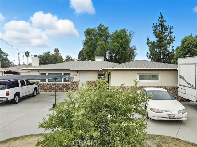 17962 Merrill Avenue, Fontana CA: https://media.crmls.org/medias/6550014f-5cd1-4db0-9ed1-4cee8bc6bc53.jpg