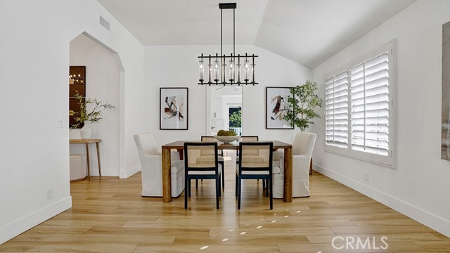 Detail Gallery Image 6 of 35 For 31682 via Coyote, Coto de Caza,  CA 92679 - 4 Beds | 3/1 Baths