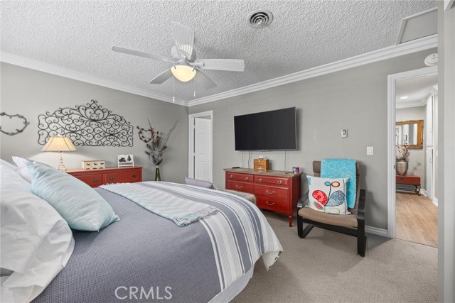 119 Pine Drive, Kernville CA: https://media.crmls.org/medias/655106bd-53e5-4213-9f0c-f7d1b1a3349d.jpg