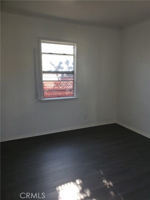 Detail Gallery Image 8 of 11 For 837 W W Gage Ave, Los Angeles,  CA 90044 - – Beds | – Baths