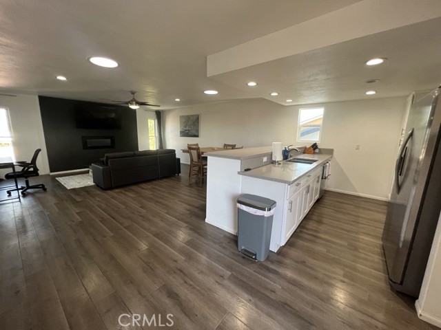 20121 Bushard Street, Huntington Beach CA: https://media.crmls.org/medias/65517c67-2766-4323-ba91-d9615bb3d780.jpg