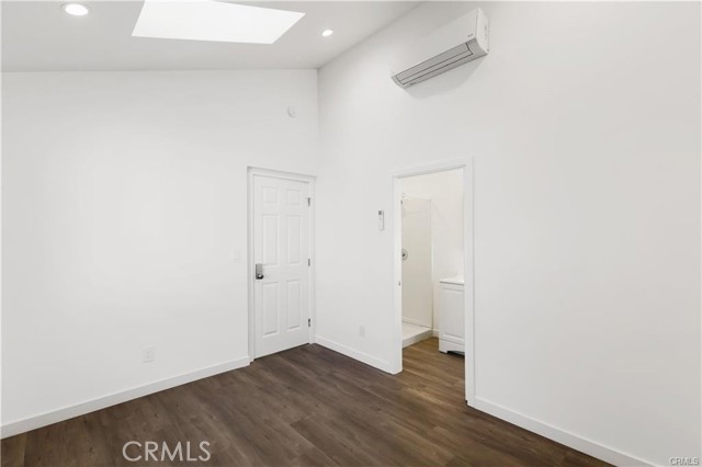 Detail Gallery Image 16 of 18 For 552 N Cambridge St, Orange,  CA 92867 - – Beds | – Baths