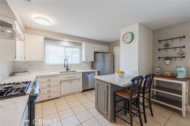 Detail Gallery Image 10 of 39 For 2436 E Tryon, Anaheim,  CA 92806 - 3 Beds | 2 Baths