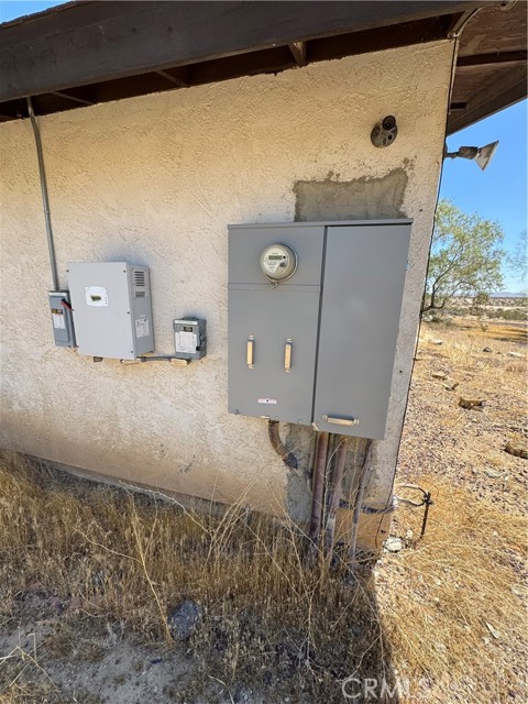 4530 W Ridgecrest Blvd, Ridgecrest CA: https://media.crmls.org/medias/65526247-422f-4ac9-9042-01703e5522bf.jpg