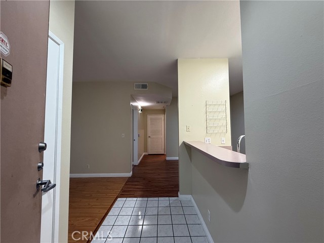 Detail Gallery Image 4 of 35 For 500 S Berendo St #302,  Los Angeles,  CA 90020 - 3 Beds | 2 Baths
