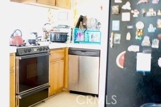 4092 Sandpiper Drive, Jurupa Valley CA: https://media.crmls.org/medias/65532673-6686-4ca9-a42b-8245a0d24d42.jpg