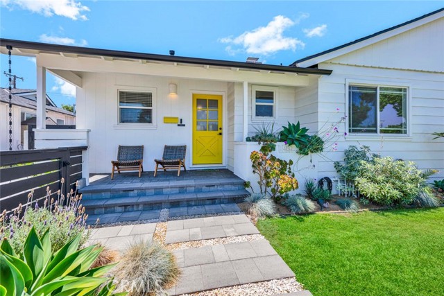 Detail Gallery Image 5 of 35 For 1402 E Rose Ave, Orange,  CA 92867 - 5 Beds | 3 Baths