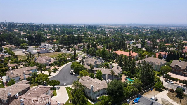 2431 Elizabeth Court, Upland CA: https://media.crmls.org/medias/65536b10-d389-4d1c-8c41-2510b5a71b42.jpg