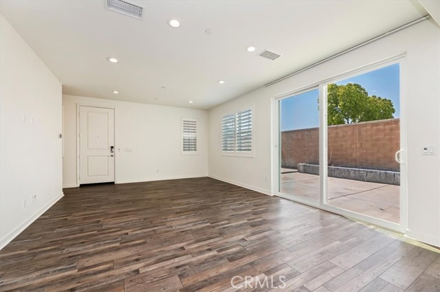13893 La Pradera Way, Eastvale CA: https://media.crmls.org/medias/6553f117-1a76-4872-9097-4895aa7b9410.jpg