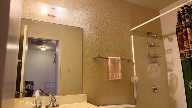 Detail Gallery Image 18 of 31 For 20807 Elaine Ave #4,  Lakewood,  CA 90715 - 3 Beds | 3 Baths