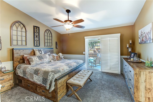18687 Chickory Drive, Riverside CA: https://media.crmls.org/medias/65544734-7cbe-490f-8353-dd398c7814b6.jpg