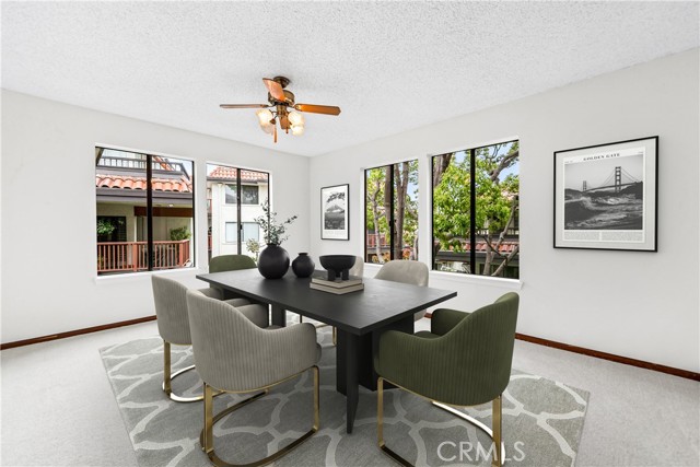 Detail Gallery Image 2 of 39 For 6222 Riviera Cir, Long Beach,  CA 90815 - 2 Beds | 2 Baths
