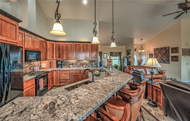 Detail Gallery Image 11 of 45 For 13495 Red Bank Rd, Red Bluff,  CA 96080 - 3 Beds | 2 Baths