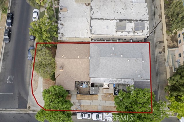 12401 Archwood Street, North Hollywood CA: https://media.crmls.org/medias/6554f6ef-3881-4136-9bd6-339daeb290f0.jpg