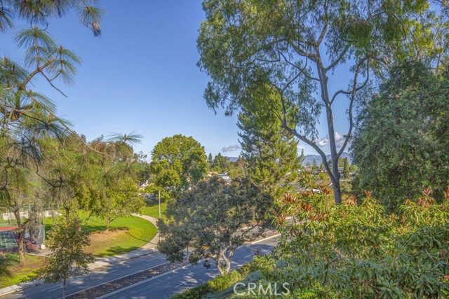 5499 Paseo Del Lago W, Laguna Woods CA: https://media.crmls.org/medias/6555a5ed-0f17-4436-ad65-0ba37c239f30.jpg