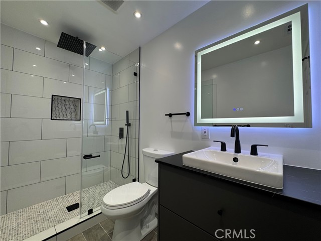 Detail Gallery Image 5 of 22 For 2212 Linda Flora Dr, Los Angeles,  CA 90077 - 3 Beds | 2/1 Baths