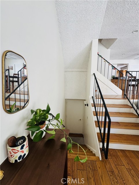 Detail Gallery Image 5 of 28 For 577 Fairview Ave., Arcadia,  CA 91007 - 2 Beds | 2 Baths