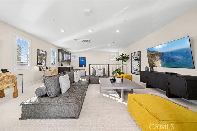 Detail Gallery Image 38 of 46 For 163 Crossover, Irvine,  CA 92618 - 4 Beds | 3/1 Baths