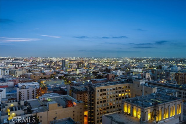 Detail Gallery Image 22 of 28 For 400 S Broadway #2414,  Los Angeles,  CA 90013 - 1 Beds | 1 Baths