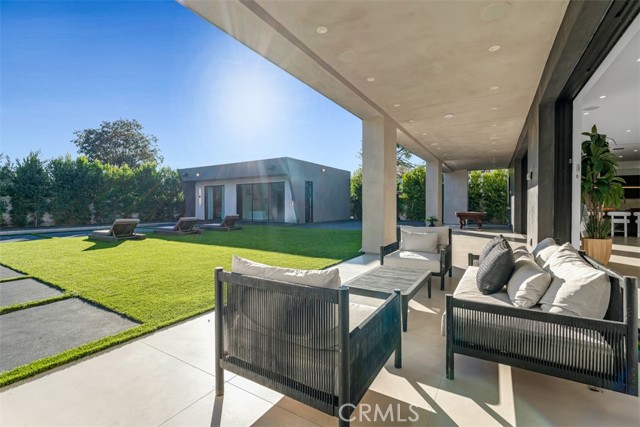 Detail Gallery Image 41 of 50 For 13016 Chandler, Sherman Oaks,  CA 91401 - 6 Beds | 6/1 Baths