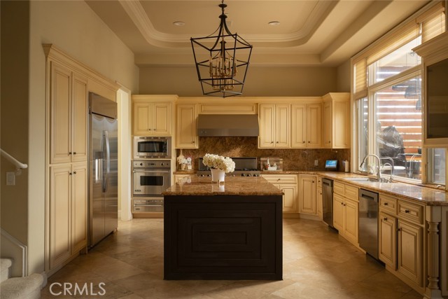 20391 Cypress Street, Newport Beach CA: https://media.crmls.org/medias/655c9e88-a171-4ed8-90b2-487feb5bb62d.jpg