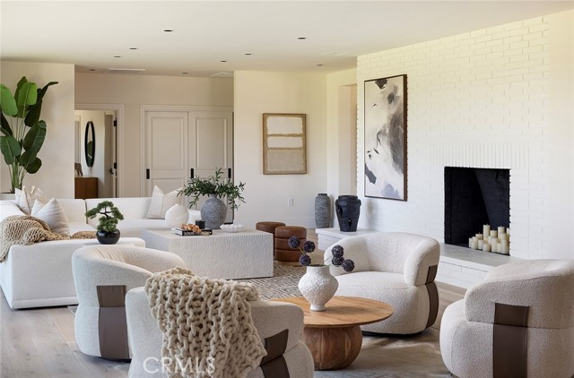 410 N Angelina Drive, Placentia CA: https://media.crmls.org/medias/655d2d0e-3a32-4bf4-a2f8-3f53a32e2fd1.jpg