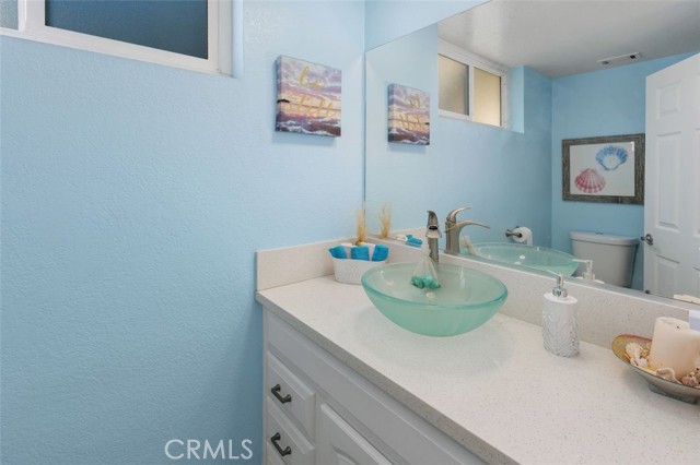 Detail Gallery Image 15 of 38 For 30249 Point Marina Dr, Canyon Lake,  CA 92587 - 3 Beds | 2/1 Baths