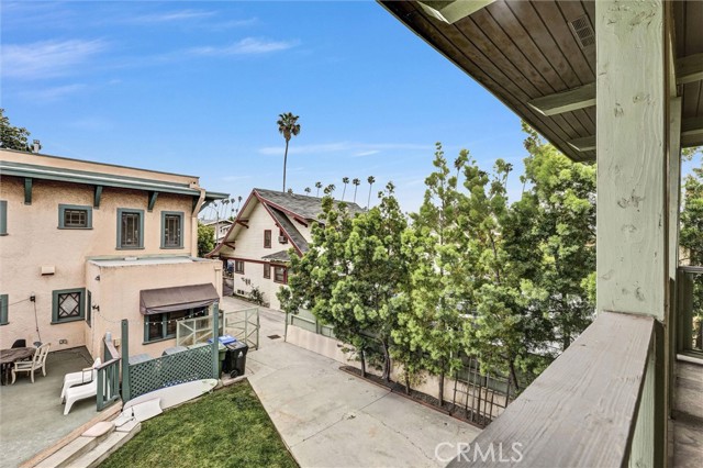 163 S Kingsley, Los Angeles CA: https://media.crmls.org/medias/655d6d4e-3983-44b2-905e-944f8de49eee.jpg
