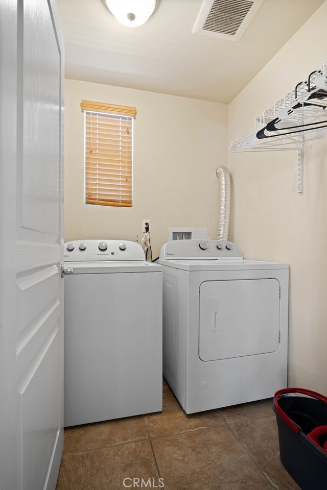 Detail Gallery Image 8 of 43 For 7694 Lisbon Pl #6,  Rancho Cucamonga,  CA 91739 - 3 Beds | 3/1 Baths
