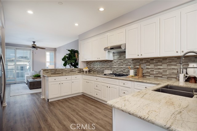 Detail Gallery Image 24 of 46 For 6242 Surfboard, Huntington Beach,  CA 92648 - 3 Beds | 2/1 Baths