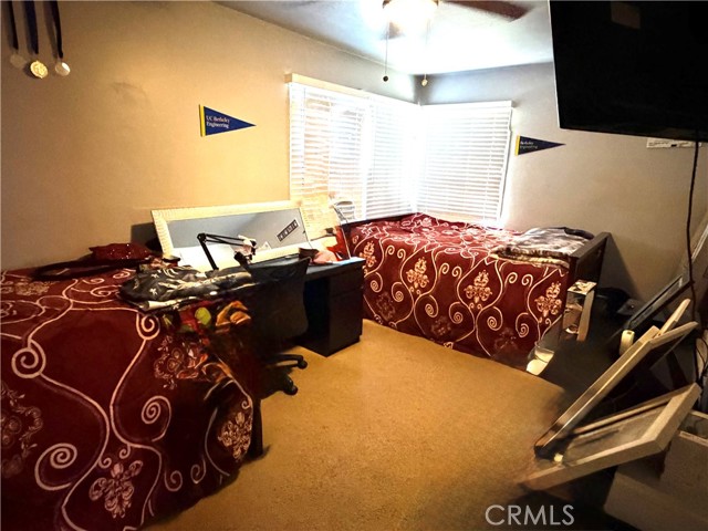 5846 Gardenia, Long Beach CA: https://media.crmls.org/medias/655fd0af-7fc5-4c05-9a92-093036392a90.jpg