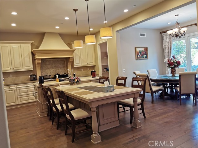 16 Branding Iron, Irvine CA: https://media.crmls.org/medias/656156d0-1fbb-43c4-9ea2-3a4fedf10387.jpg