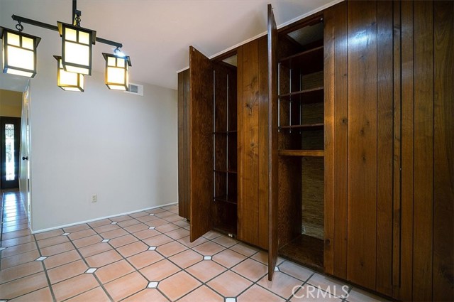 Detail Gallery Image 17 of 50 For 2521 Wildrose Ln, Upland,  CA 91784 - 4 Beds | 3 Baths