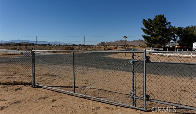 Detail Gallery Image 28 of 41 For 21787 Mescalero Rd, Apple Valley,  CA 92307 - 3 Beds | 2 Baths