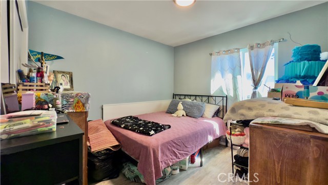 11125 Glenoaks Boulevard, Pacoima CA: https://media.crmls.org/medias/656320fd-bb40-4b04-ad9a-2566eabb91c3.jpg