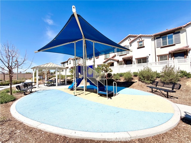 Detail Gallery Image 33 of 34 For 24120 Dolcetto Ave #805,  Murrieta,  CA 92562 - 3 Beds | 2/1 Baths